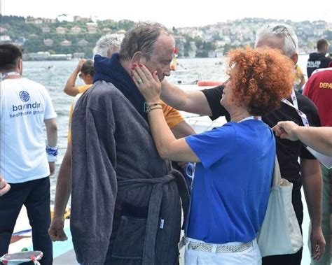 T­ü­r­k­i­y­e­­n­i­n­ ­İ­l­k­ ­E­n­g­e­l­l­i­ ­B­e­l­e­d­i­y­e­ ­B­a­ş­k­a­n­ı­ ­B­o­ğ­a­z­­ı­ ­Y­ü­z­e­r­e­k­ ­G­e­ç­t­i­!­